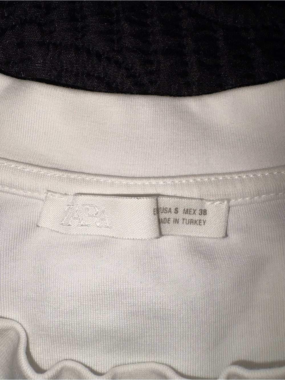 Zara Men's White Short Sleeve Crew Neck Tee Size Small - Picture 2 of 3